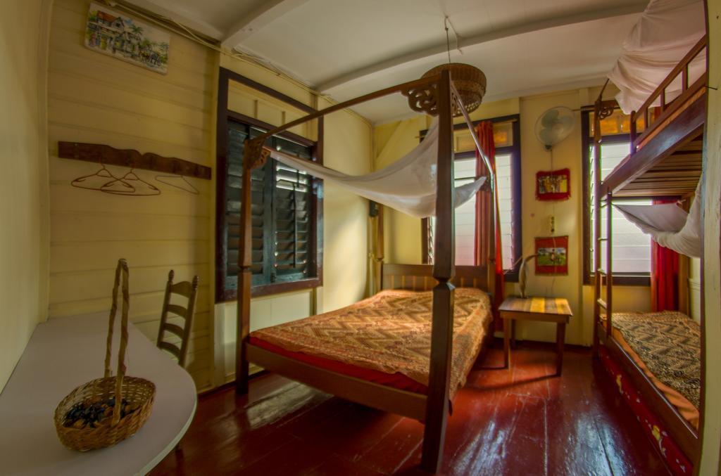 Guesthouse Un Pied-A-Terre 帕拉马里博 外观 照片
