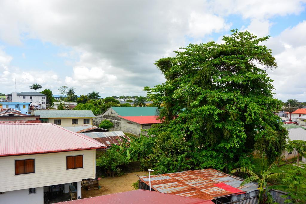 Guesthouse Un Pied-A-Terre 帕拉马里博 外观 照片