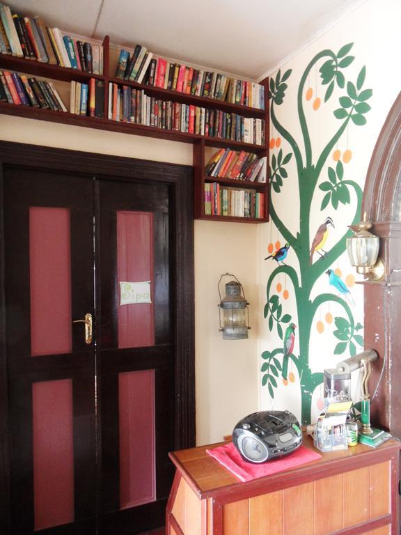 Guesthouse Un Pied-A-Terre 帕拉马里博 外观 照片