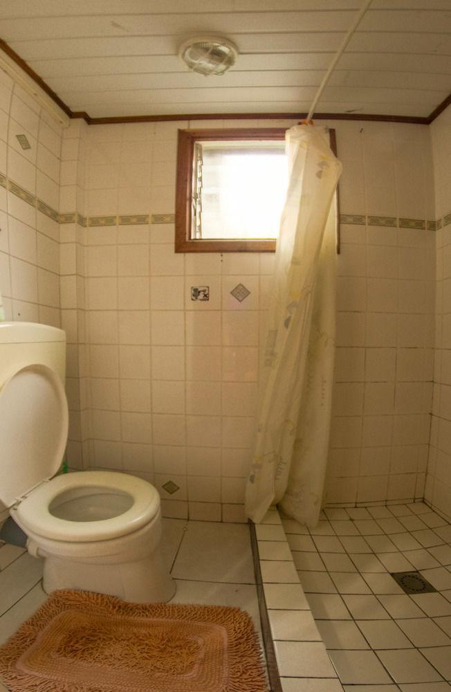 Guesthouse Un Pied-A-Terre 帕拉马里博 外观 照片